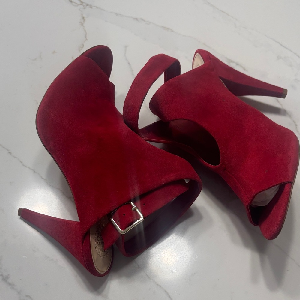 Elegant Red Suede Peep-Toe Heels - Picture 13 of 17